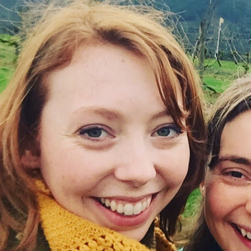 Ruth Saunders Photo 17