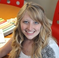 Julia Anderson Photo 18