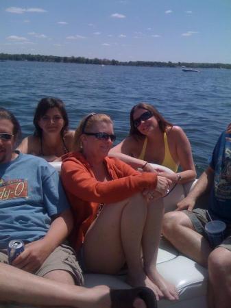 Lisa Milburn Photo 16