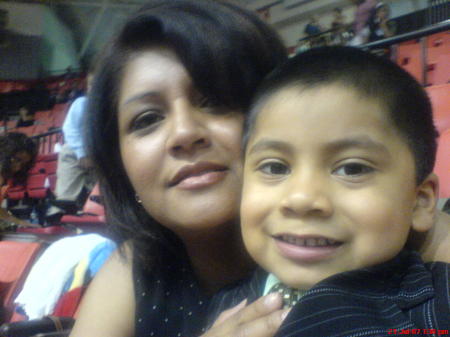 Adriana Ramirez Photo 19