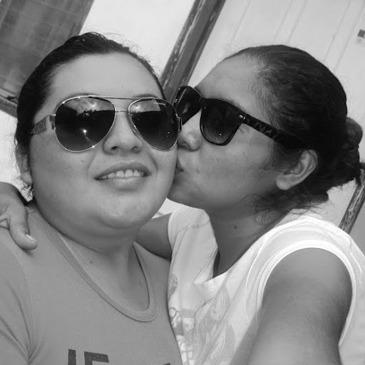 Cindy Rosado Photo 8