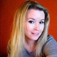 Anna Hardin Photo 34