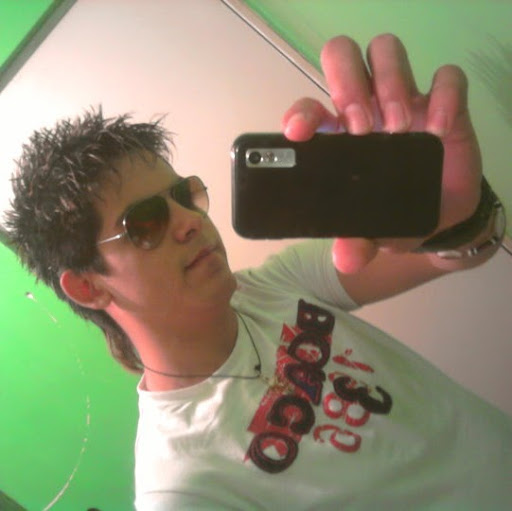 Erick Cardona Photo 2