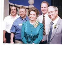 Robert Noble Photo 34
