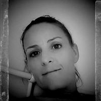 Tracey Rowe Photo 18