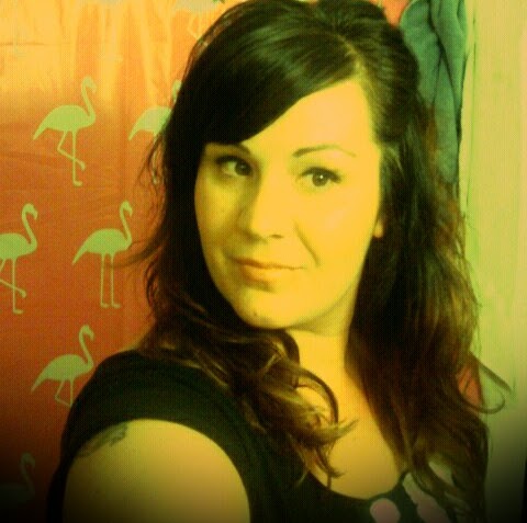 Angela Baldwin Photo 31