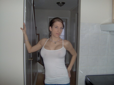 Suzanne Shaw Photo 42