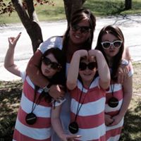 Julie Gray Photo 13