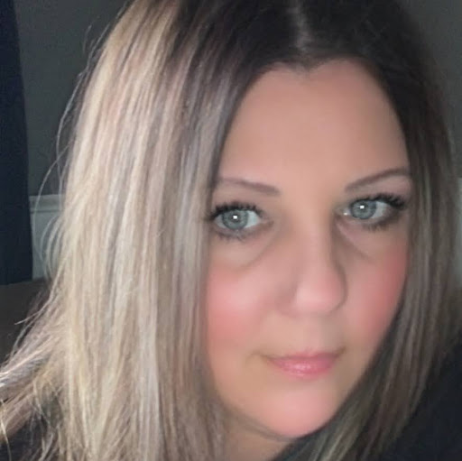Michelle Giordano Photo 34