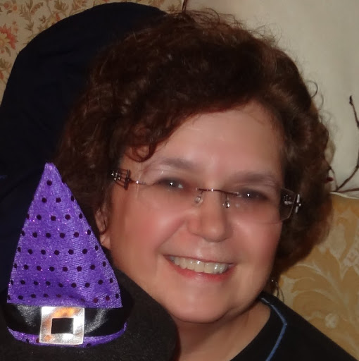 Lorraine Gibbs Photo 14