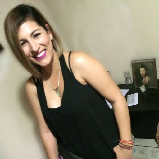 Tania Salazar Photo 9