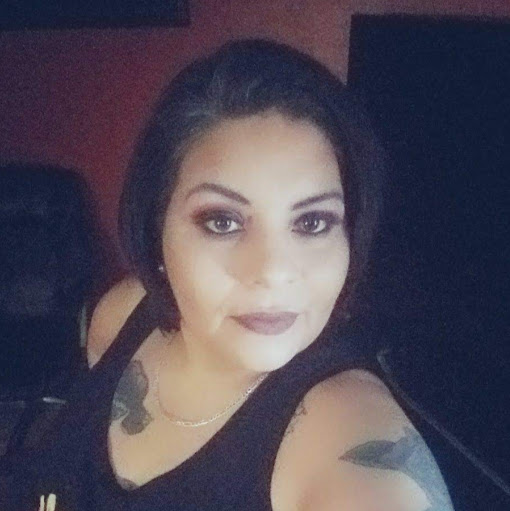 Debbie Garza Photo 27