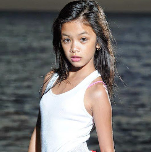 Chanel Smith Photo 16