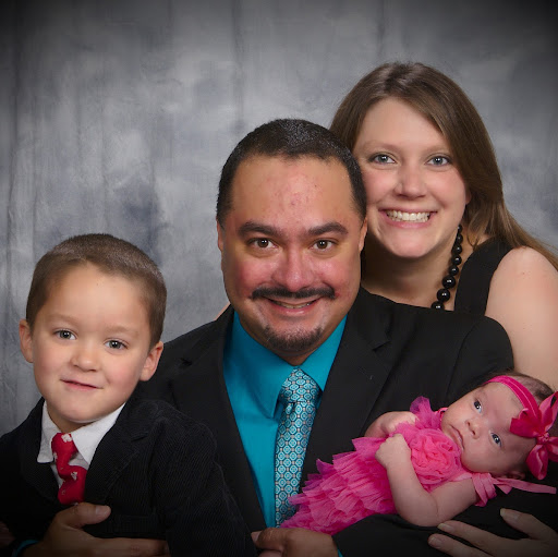 Paul Rosales Photo 30