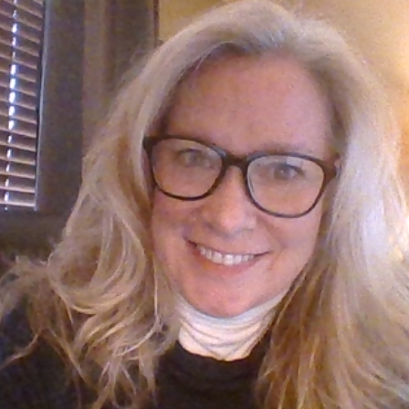 Martha Reynolds Photo 25