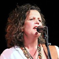 Vicki Ferrara Photo 11