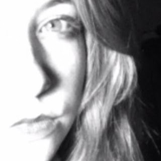 Sarah Murray Photo 40