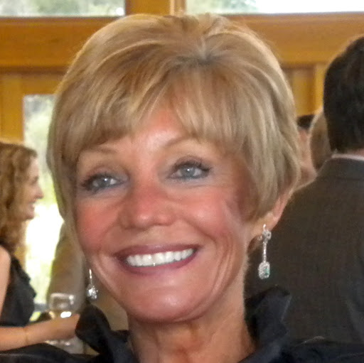 Elizabeth Parker Photo 49