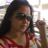 Sarah Paredes Photo 8