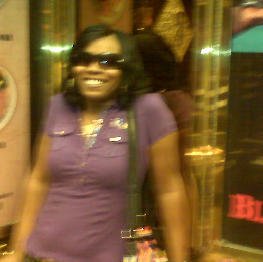 Natasha Rogers Photo 8
