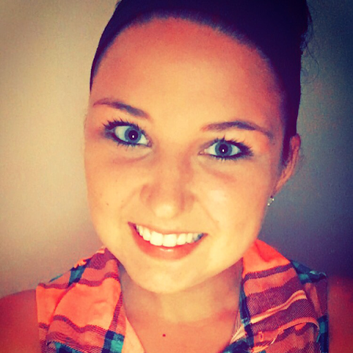 Chelsea Fletcher Photo 21