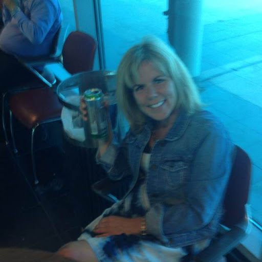 Laurie Strong Photo 1