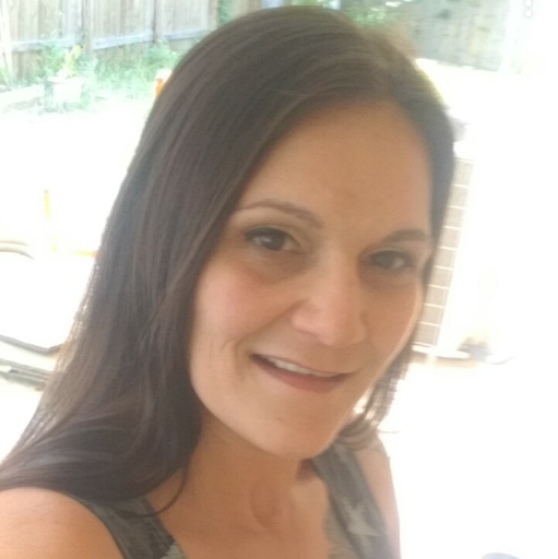 Alicia Lyons Photo 28