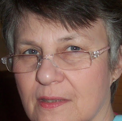 Linda Garner Photo 28