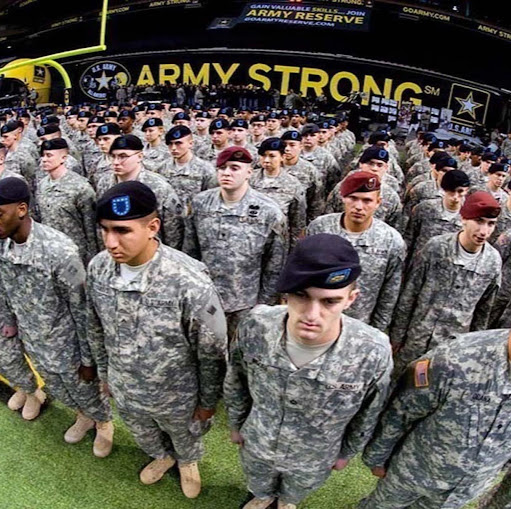 Walter Kurtz Photo 30