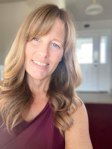 Stephanie Mullen Photo 31