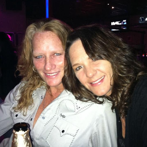 Beth Horton Photo 20