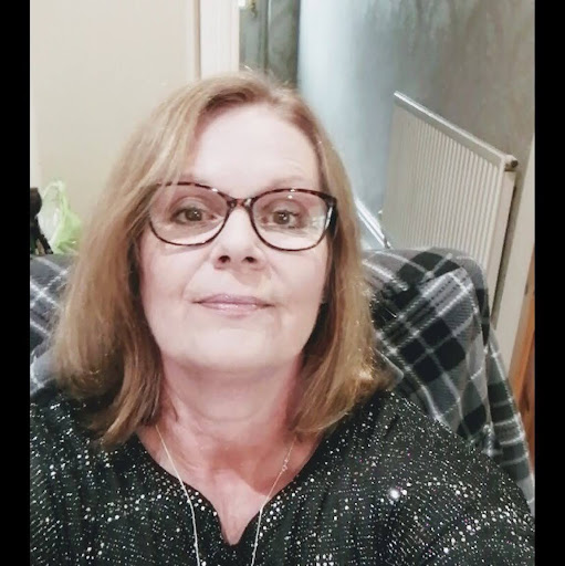 Linda Ferguson Photo 30