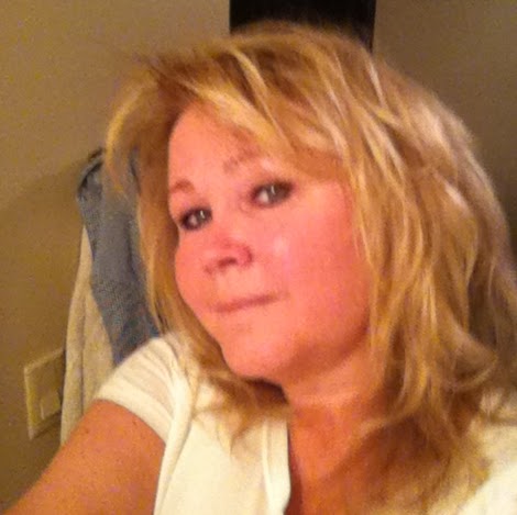 Leeann Jones Photo 6