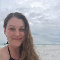 April Richards Photo 45