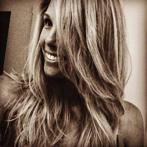 Laura Krause Photo 46