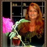 Elaine Sadler Photo 23