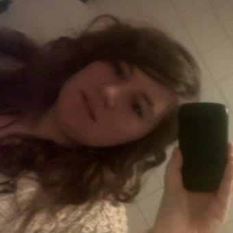 Michelle Pickering Photo 17