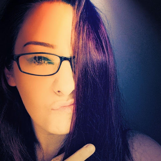 Angela Horton Photo 20