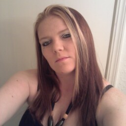 Michelle Tighe Photo 25