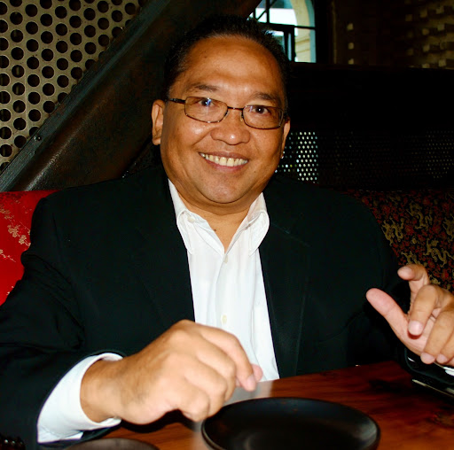 Robert Noble Photo 11