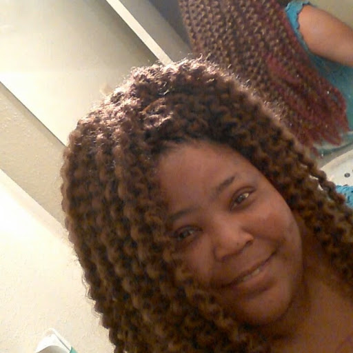 Latoya Mack Photo 17