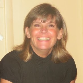 Lori Broderick Photo 6