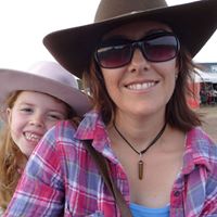 Rebecca Hatch Photo 34