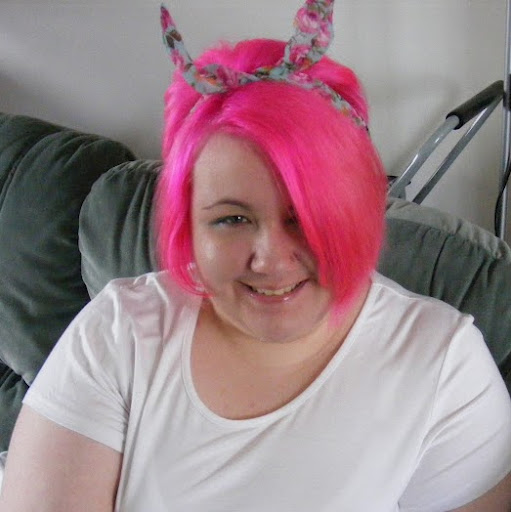 Victoria Atkins Photo 26