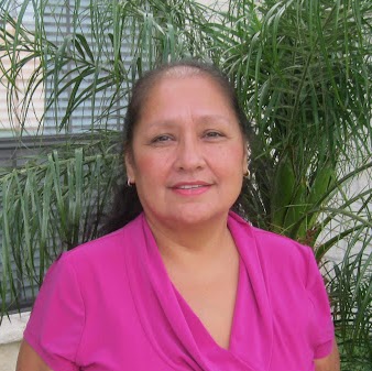 Christine Alaniz Photo 7