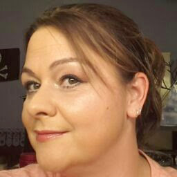 Amy Skinner Photo 21