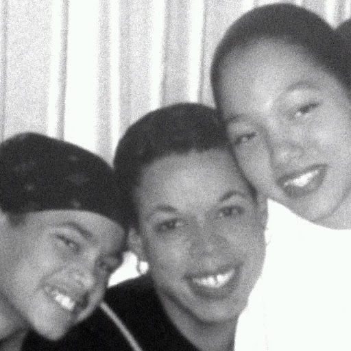 Sharon Hicks Photo 15