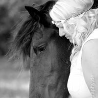 Sarah Speer Photo 10