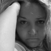 Kelly Holman Photo 6