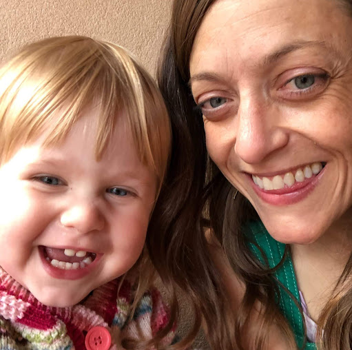 Amanda Sharpe Photo 16